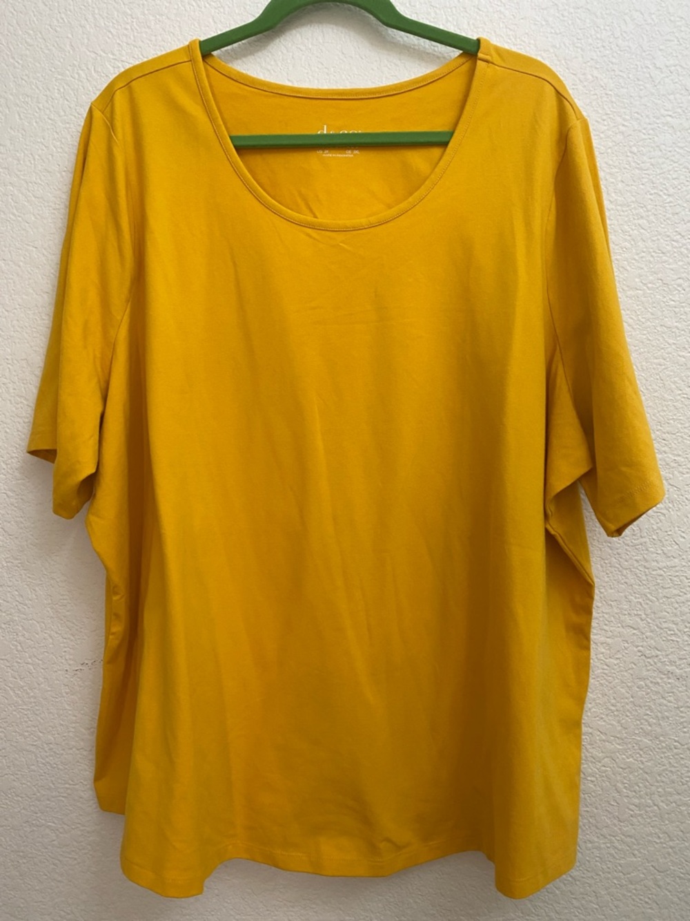 d&co. Essentials 3X Mustard Yellow Scoop Neck Tee Plus Size Soft Stretch Top